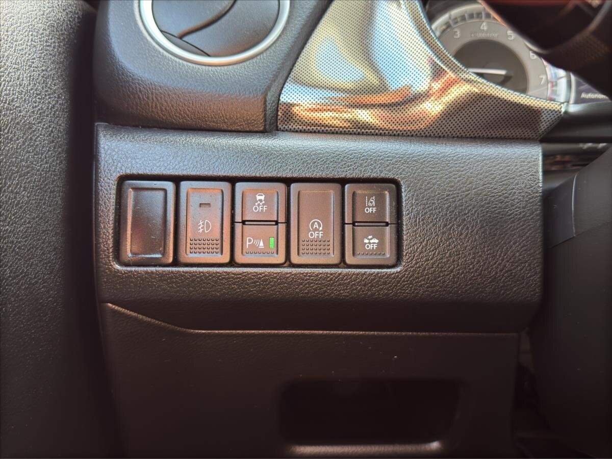 Suzuki Vitara SUV / Terénní 1,4 l 103 kw