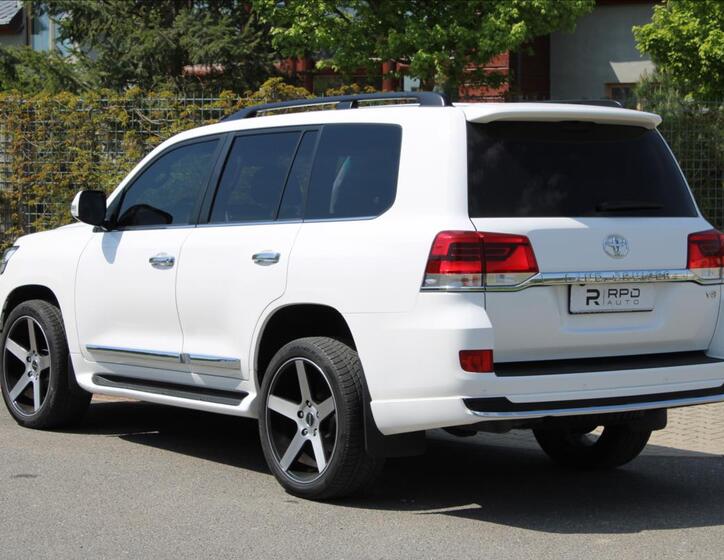 Toyota Land Cruiser 44