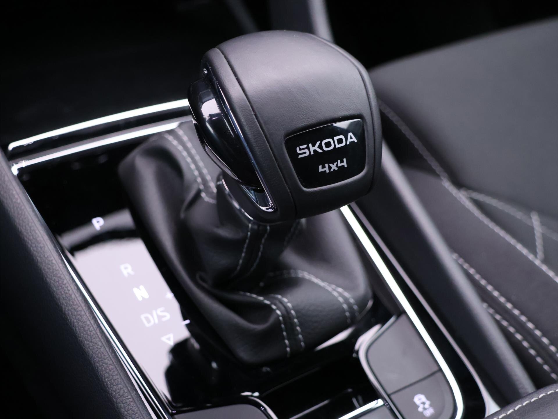 Škoda Karoq SUV 2,0 l 110 kw