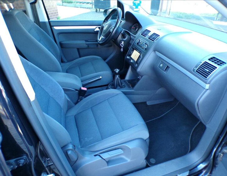 Volkswagen Touran Kombi 2,0 l 103 kw
