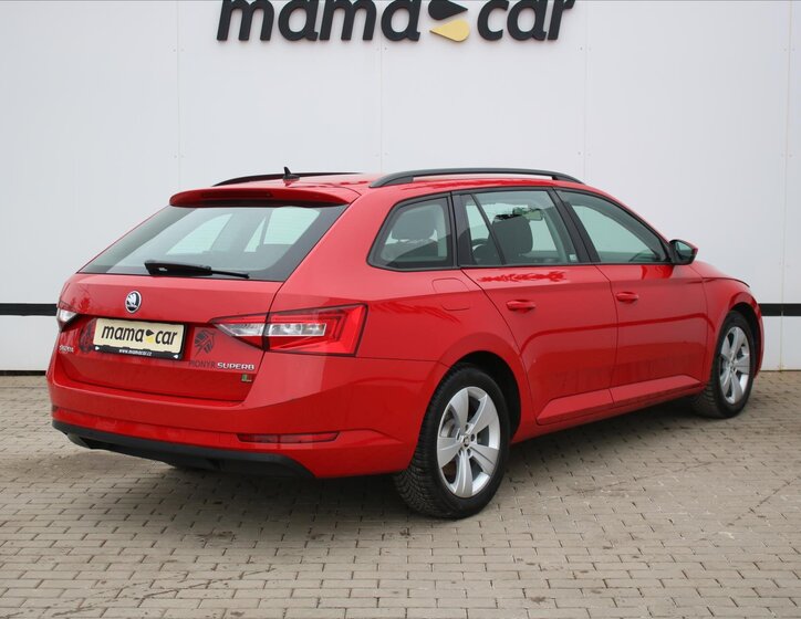 Škoda Superb Kombi 1,4 l 110 kw