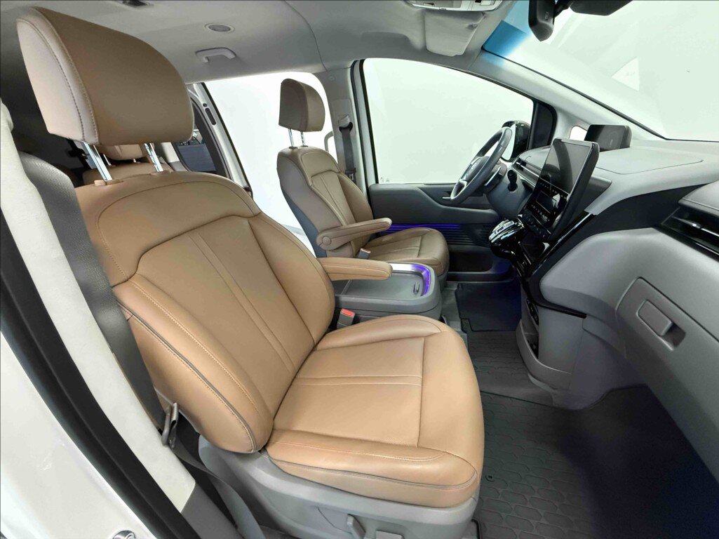 Hyundai Staria MPV 2,2 l 130 kw