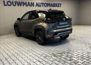 Toyota Yaris Cross 16