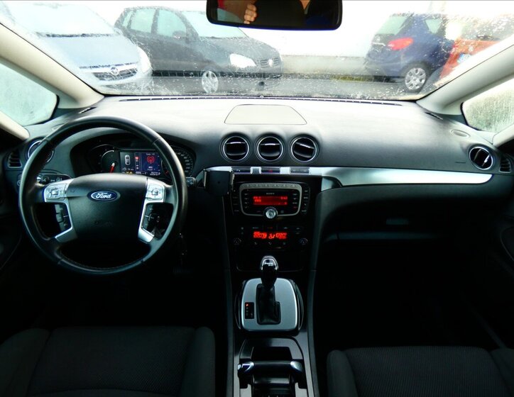 Ford S-MAX MPV 2,0 l 120 kw