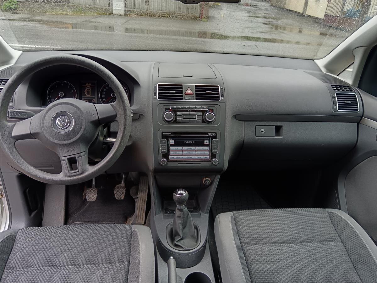 Volkswagen Touran Kombi 1,5 l 77 kw
