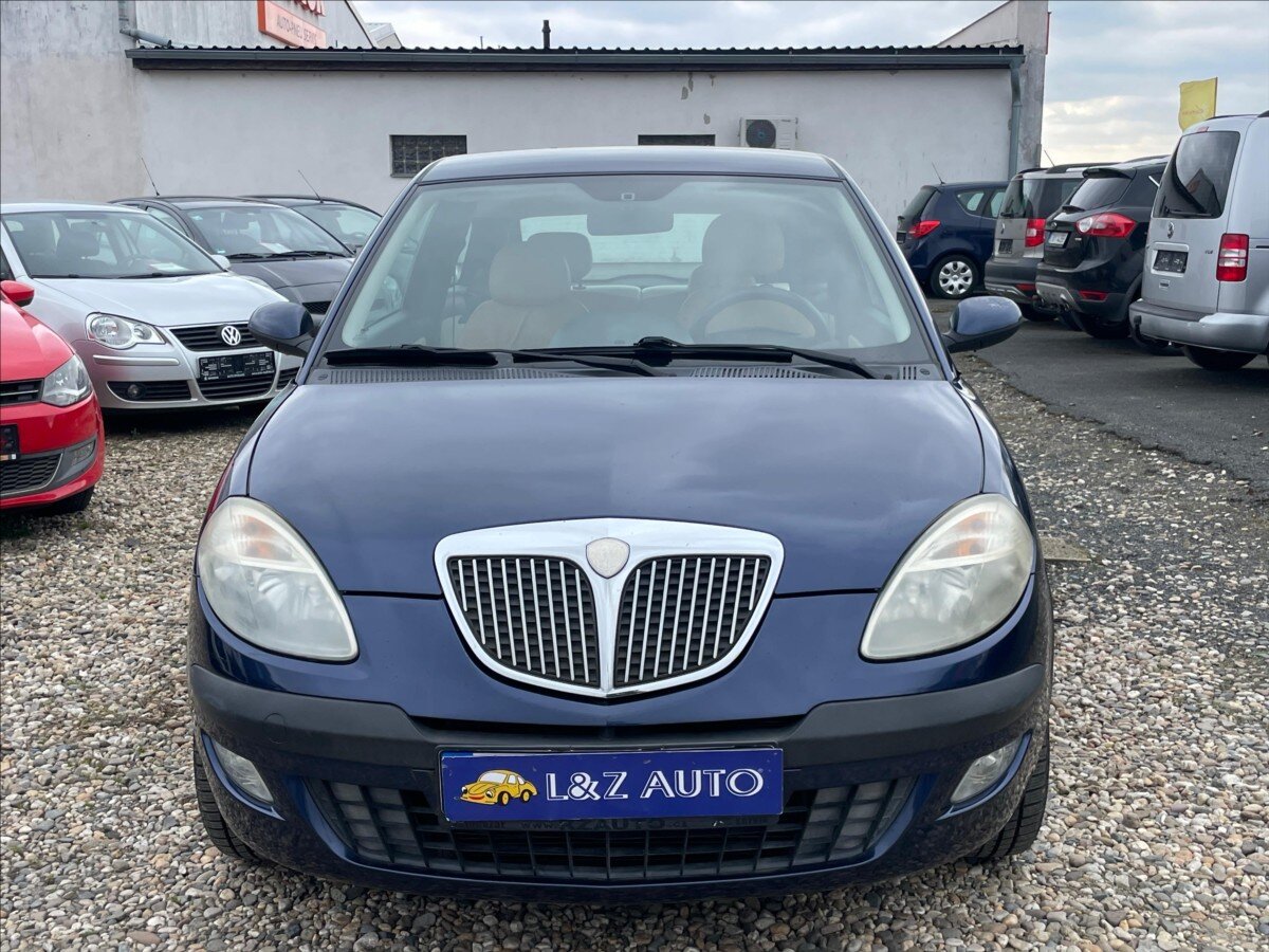 Lancia Y Hatchback 1,2 l 59 kw