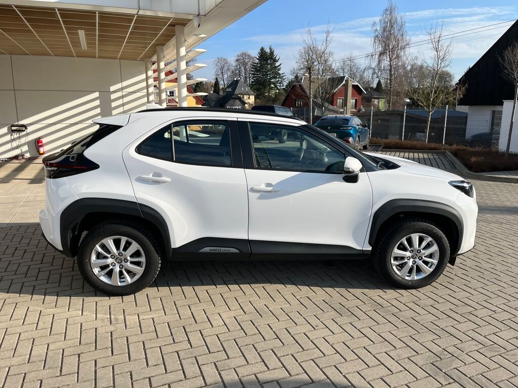 Toyota Yaris Cross SUV / Terénní 1,5 l 68 kw
