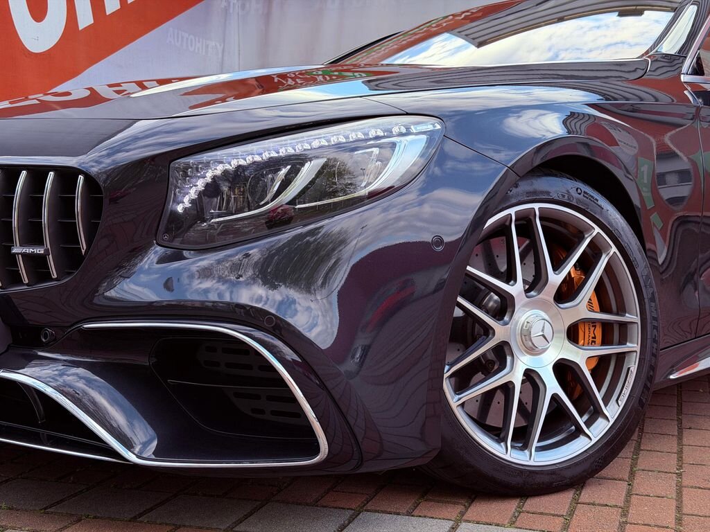 Mercedes-Benz Třídy S Kupé 4,0 l 450 kw