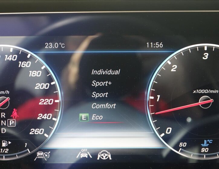 Mercedes-Benz Třídy E Kupé 2,9 l 250 kw