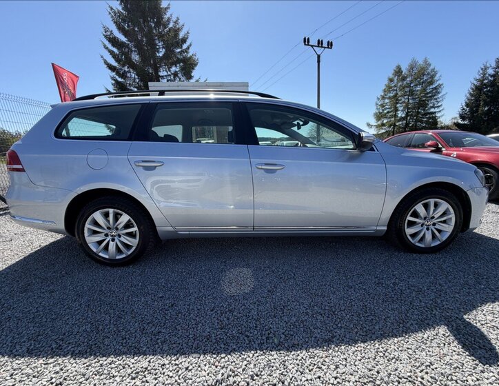 Volkswagen Passat Kombi 2,0 l 103 kw