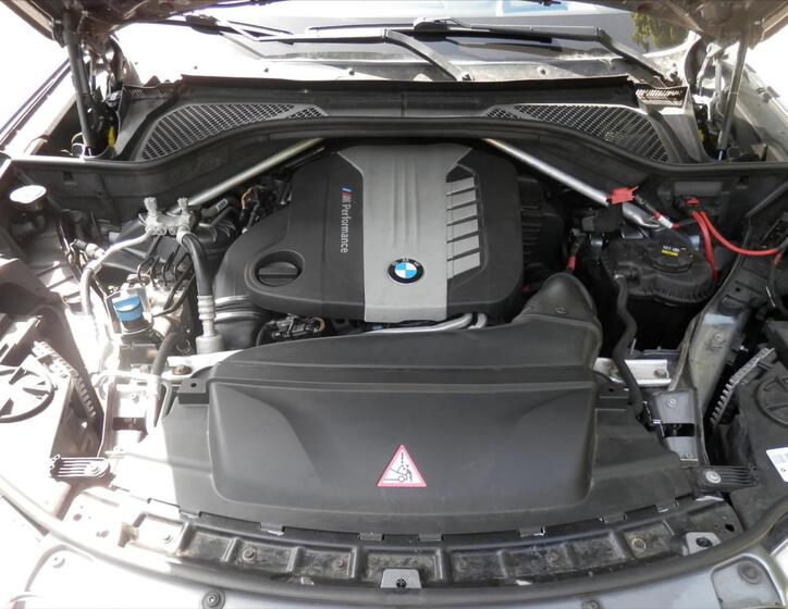 BMW X5 41