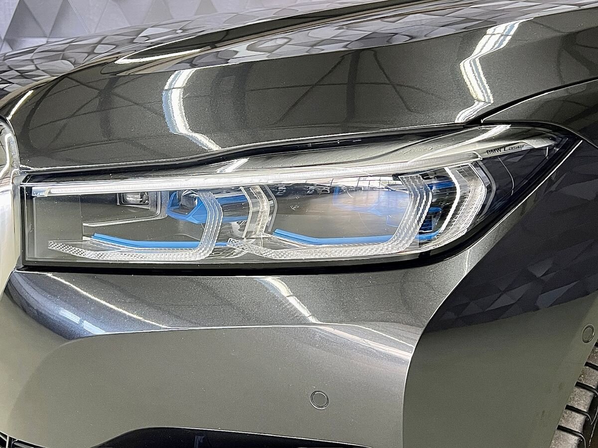 BMW Řada 7 Sedan / Limuzína 3,0 l 250 kw