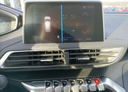 Peugeot 5008 SUV 1,2 l 96 kw