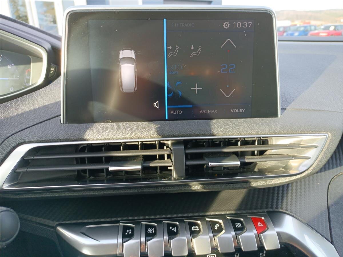 Peugeot 5008 SUV 1,2 l 96 kw