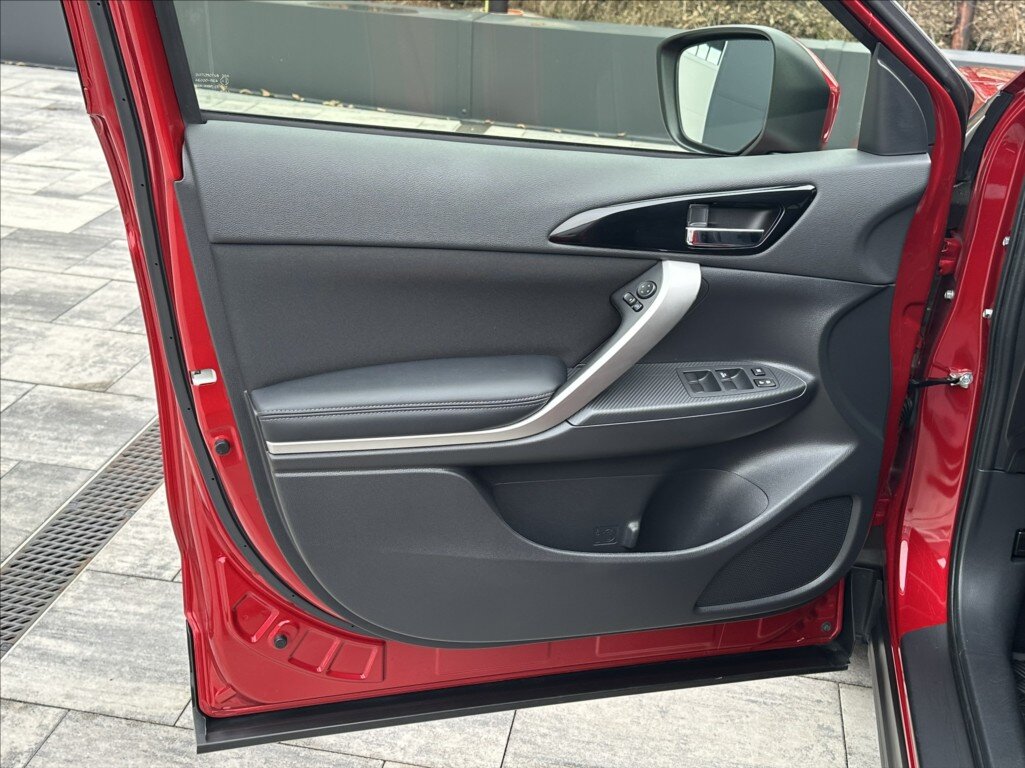 Mitsubishi Eclipse Cross SUV / Terénní 2,4 l 138 kw