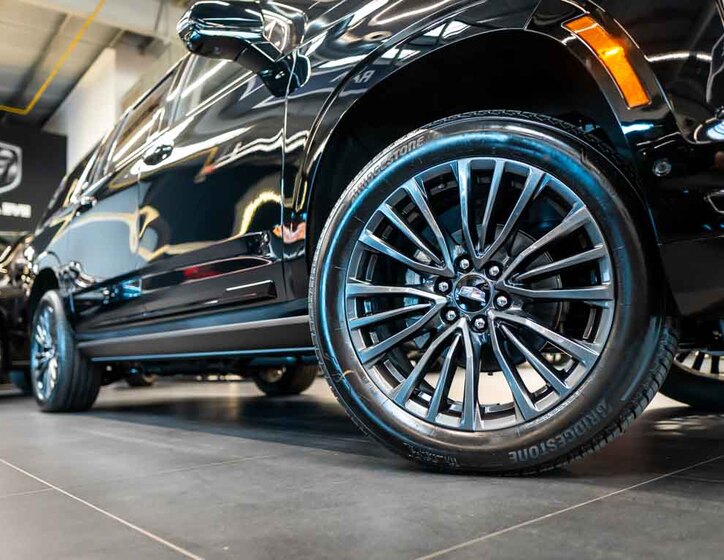 Cadillac Escalade 50