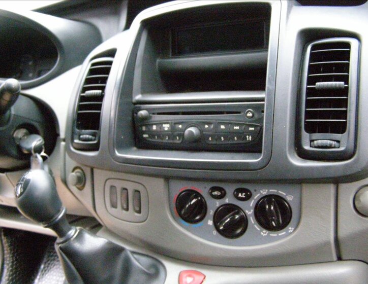 Opel Vivaro MPV 2,0 l 66 kw