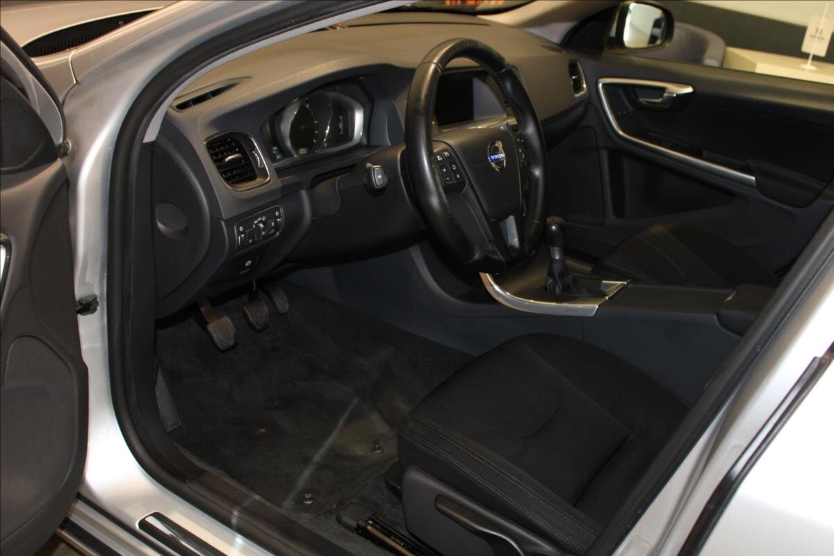 Volvo V60 Kombi 1,6 l 84 kw