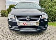 Volkswagen Touran 8