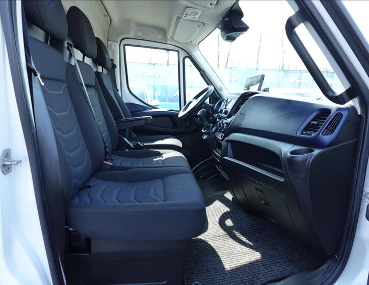 Iveco Daily Ostatní 2,3 l 100 kw