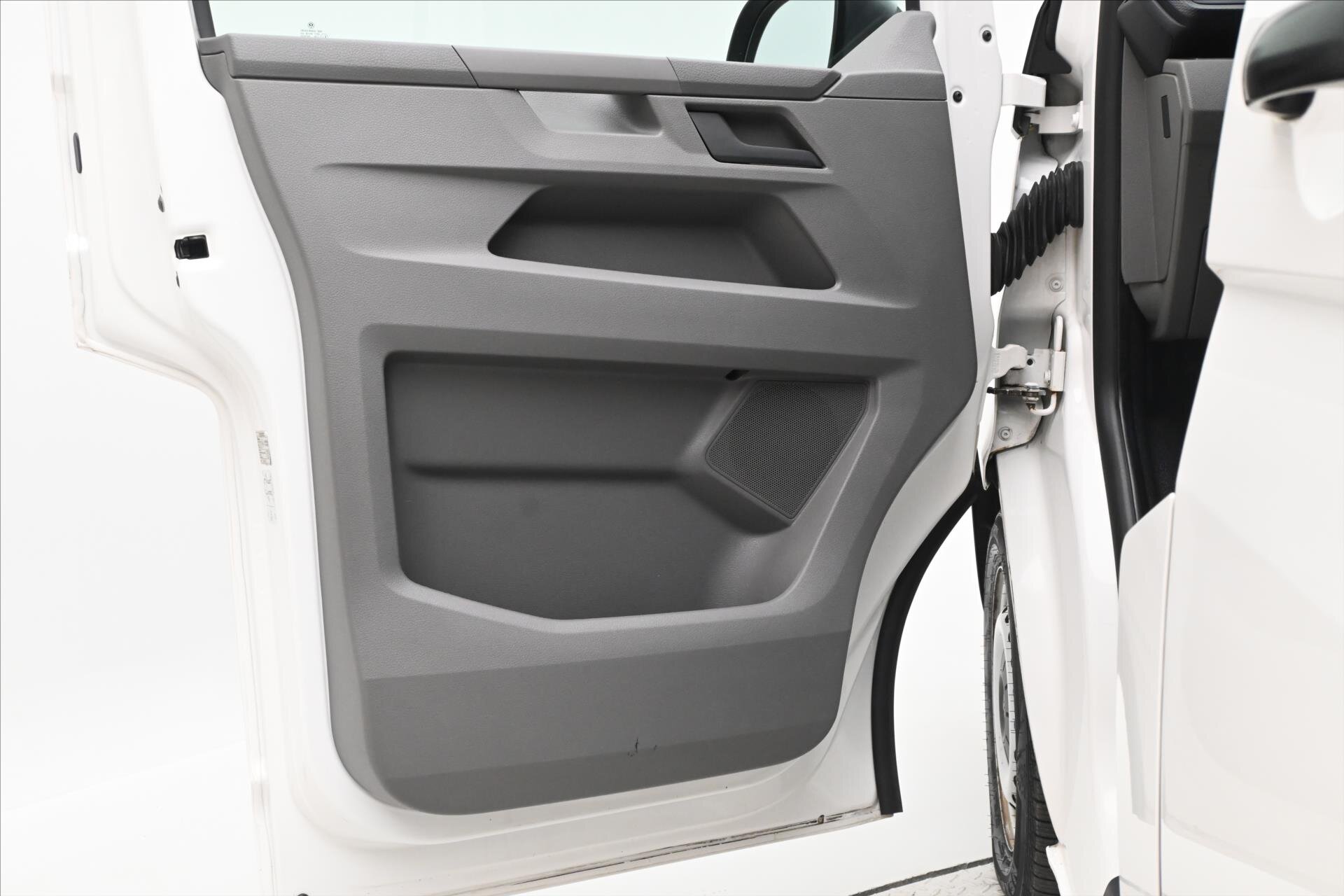 Volkswagen Transporter Skříň 2,0 l 81 kw