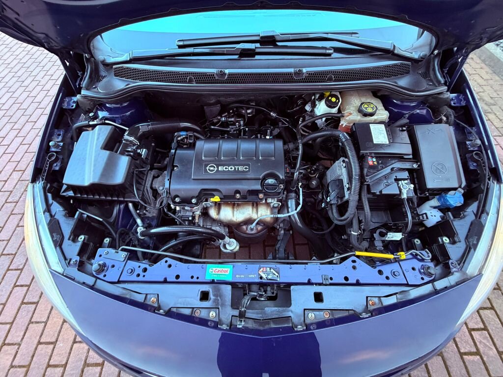 Opel Astra Hatchback 1,4 l 74 kw