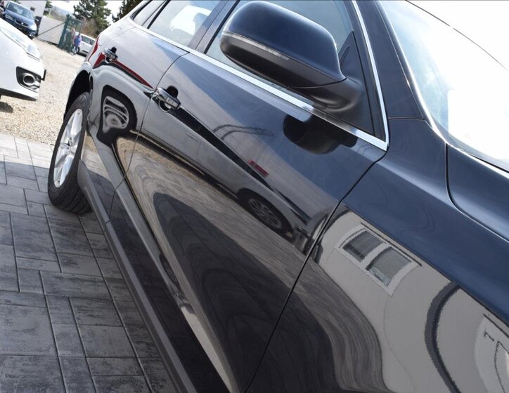 Audi Q5 SUV / Terénní 2,0 l 105 kw