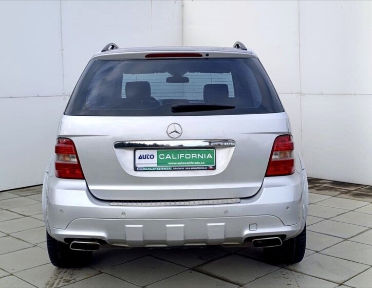Mercedes-Benz Třídy M SUV / Terénní 3,0 l 165 kw