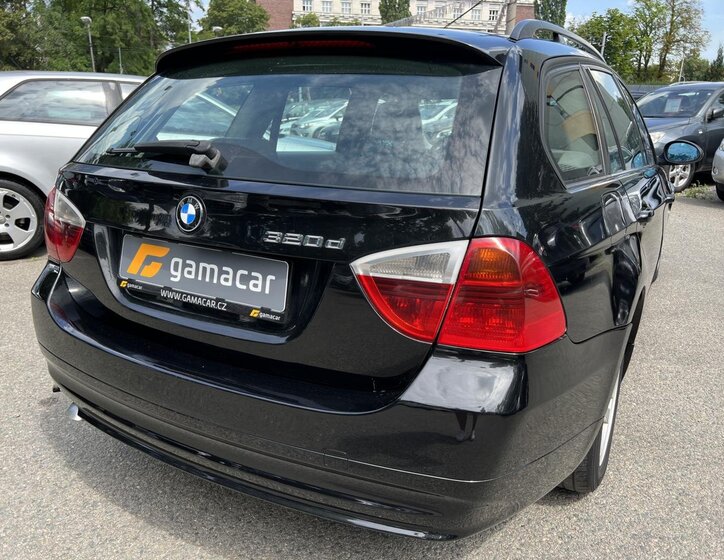 BMW Řada 3 Kombi 2,0 l 120 kw