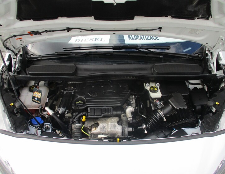 Ford Transit Connect 25