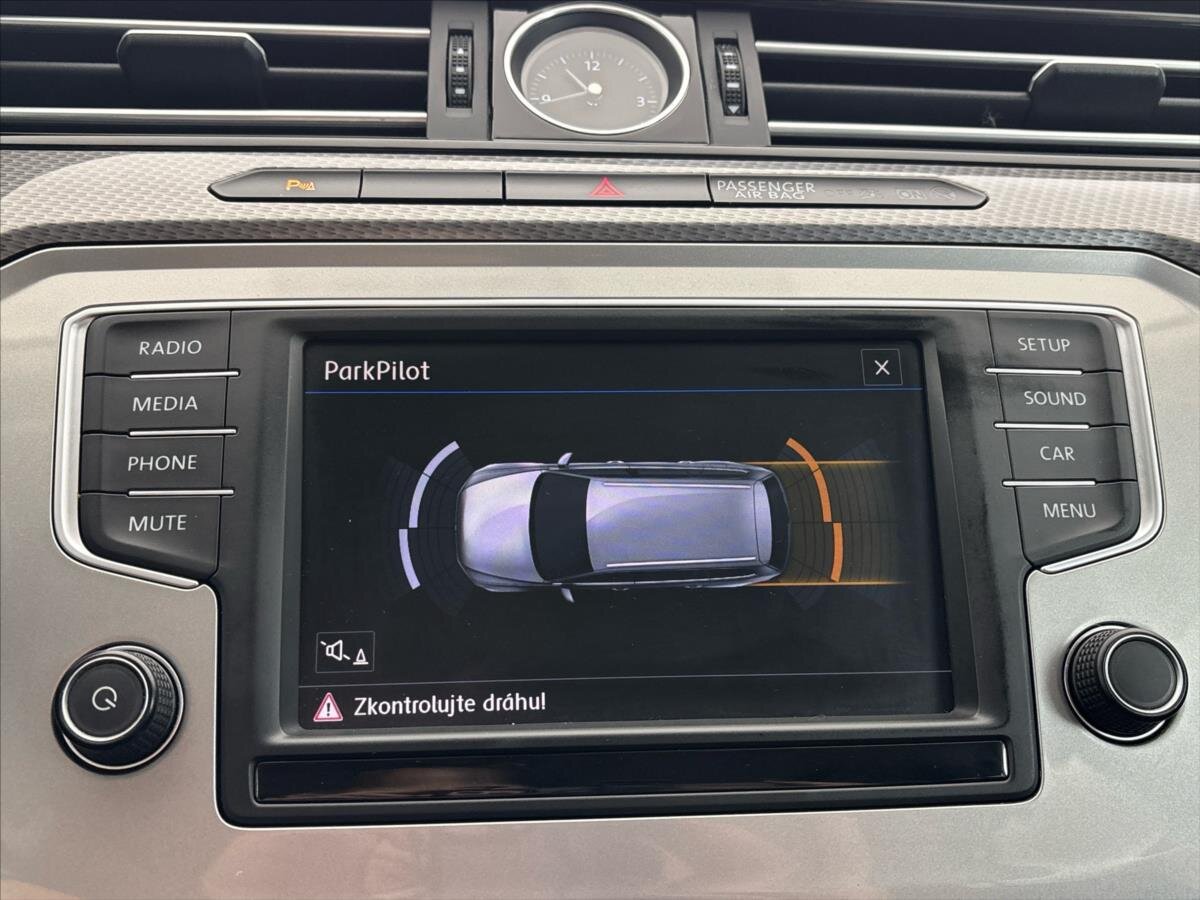 Volkswagen Passat Kombi 2,0 l 140 kw