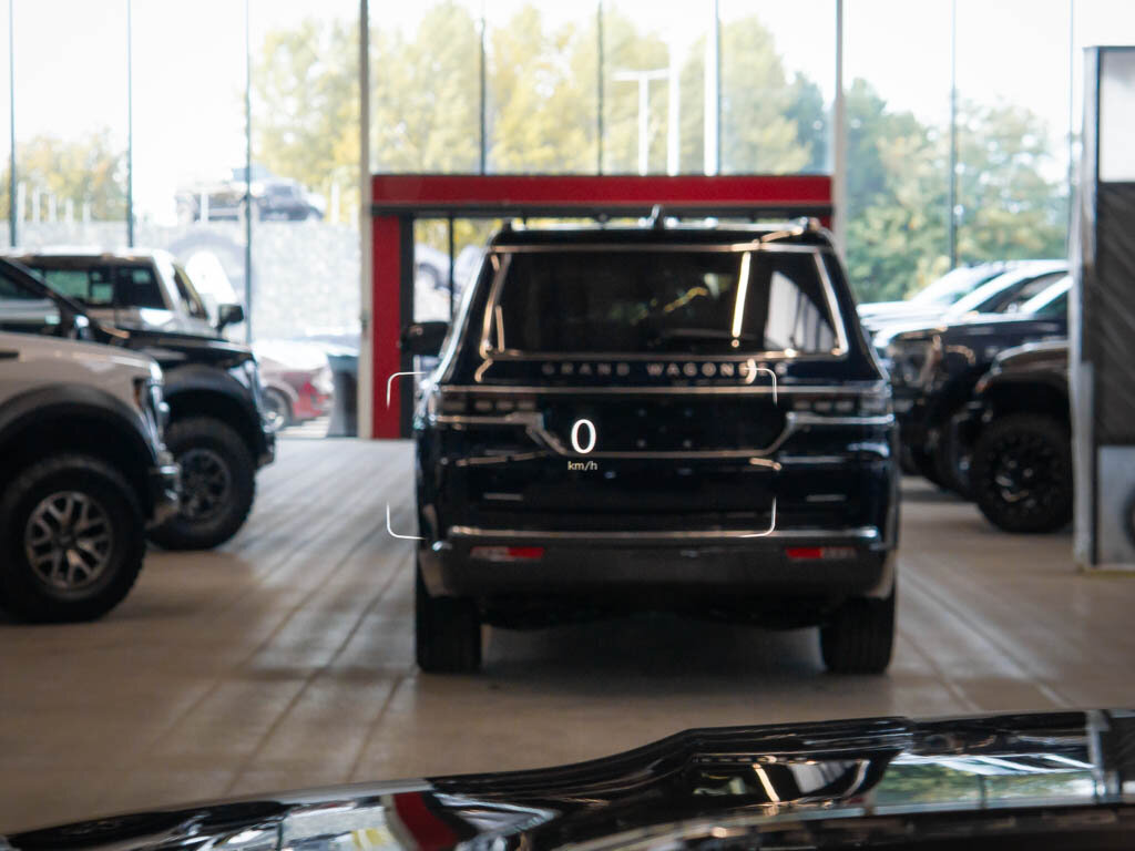 Jeep Grand Wagoneer SUV / Terénní 6,4 l 351 kw