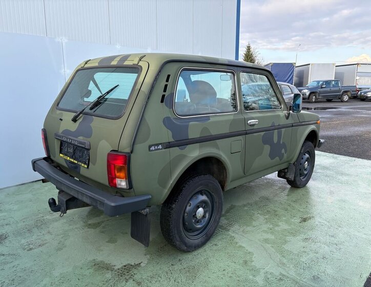Lada Niva SUV / Terénní 1,7 l 60 kw