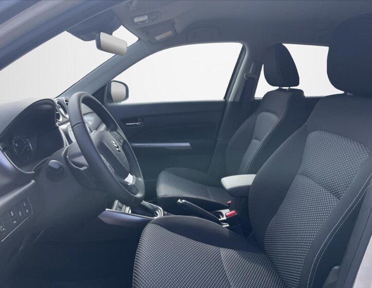 Suzuki Vitara SUV / Terénní 1,4 l 81 kw