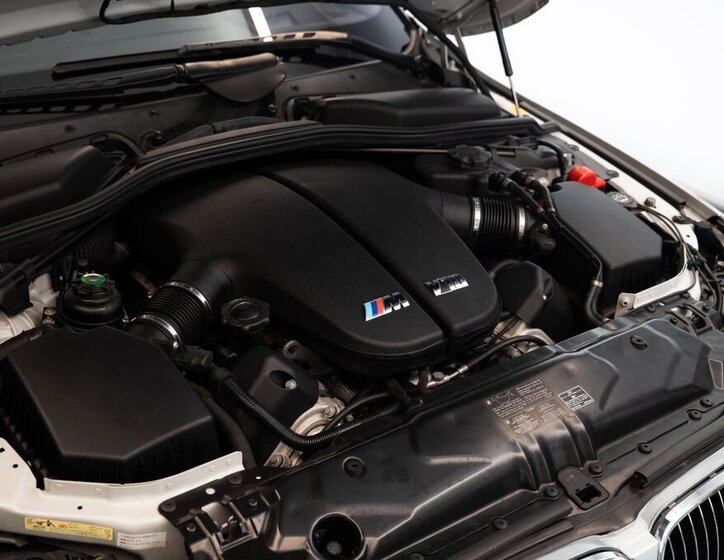 BMW M5 Sedan / Limuzína 5,0 l 373 kw