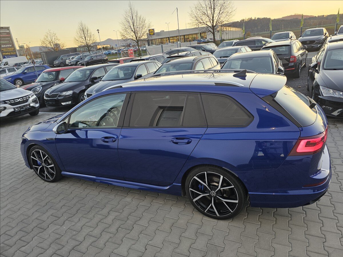 Volkswagen Golf Kombi 2,0 l 235 kw