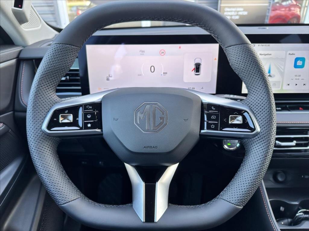 MG HS SUV / Terénní 1,5 l 125 kw