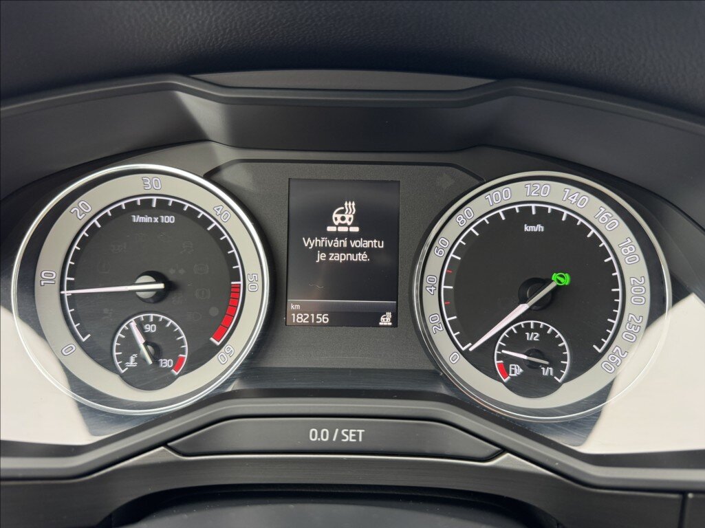 Škoda Superb Sedan 2,0 l 110 kw