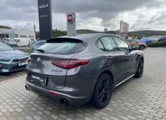 Alfa Romeo Stelvio 3