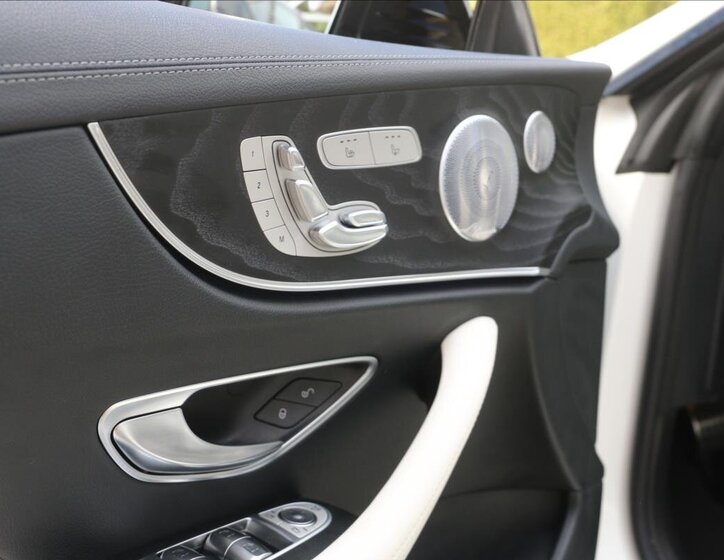 Mercedes-Benz Třídy E Kupé 2,9 l 250 kw