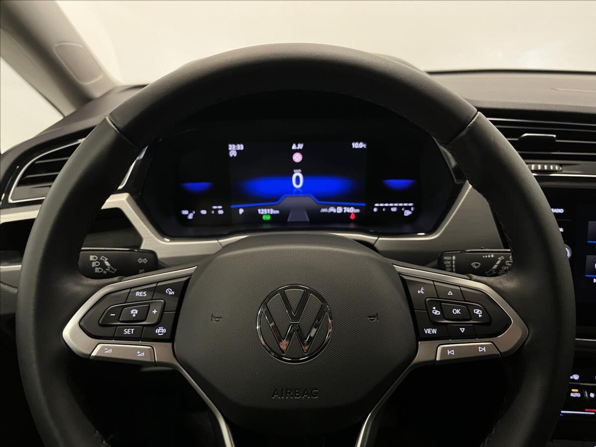 Volkswagen Touran MPV 1,5 l 110 kw