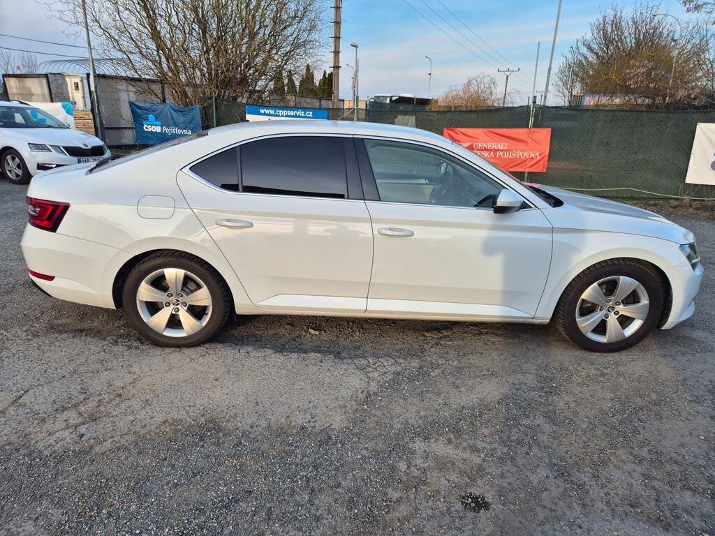 Škoda Superb Sedan / Limuzína 2,0 l 110 kw