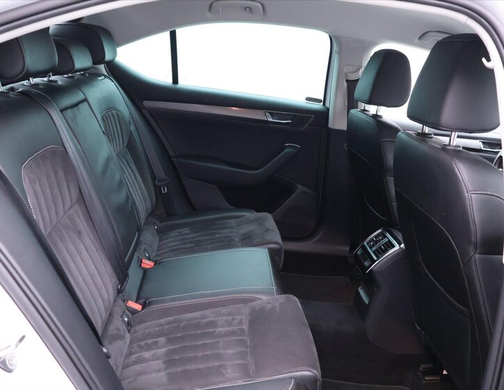 Škoda Superb Liftback 2,0 l 110 kw