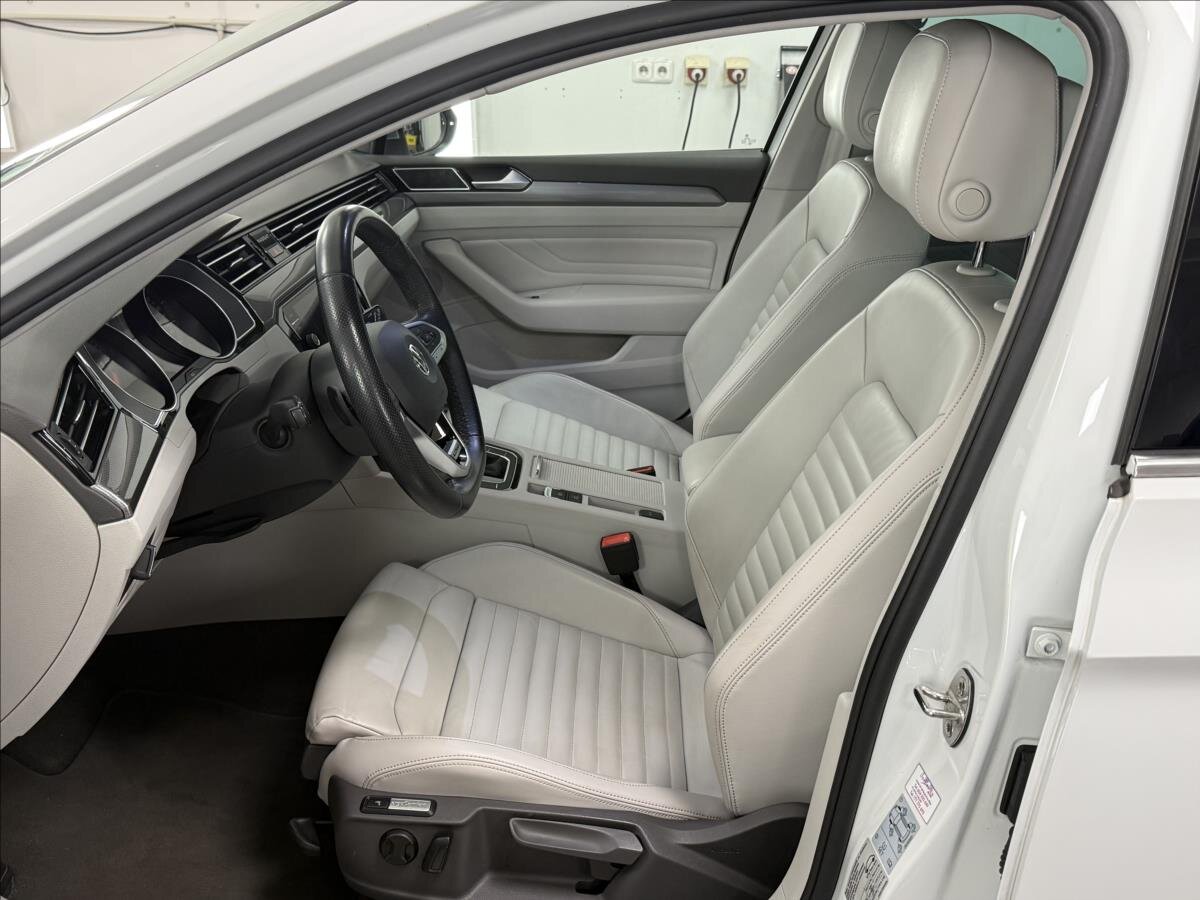 Volkswagen Passat Kombi 2,0 l 140 kw