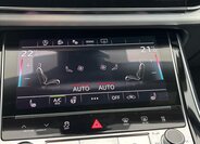 Audi Q8 SUV / Terénní 3,0 l 210 kw