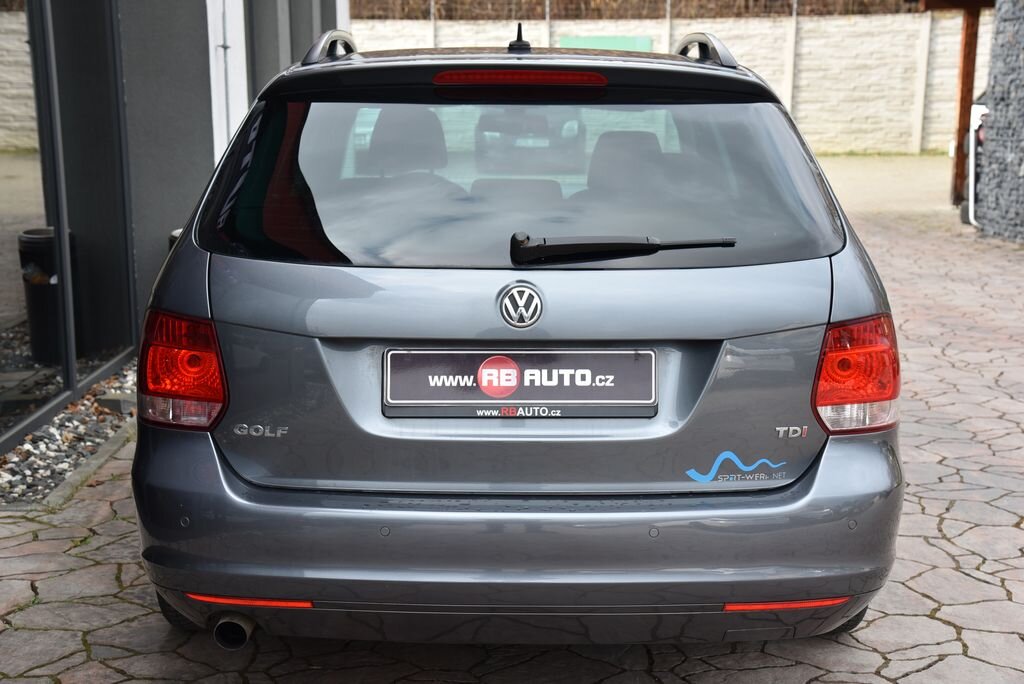 Volkswagen Golf Kombi 1,6 l 77 kw