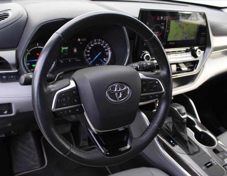 Toyota Highlander 18