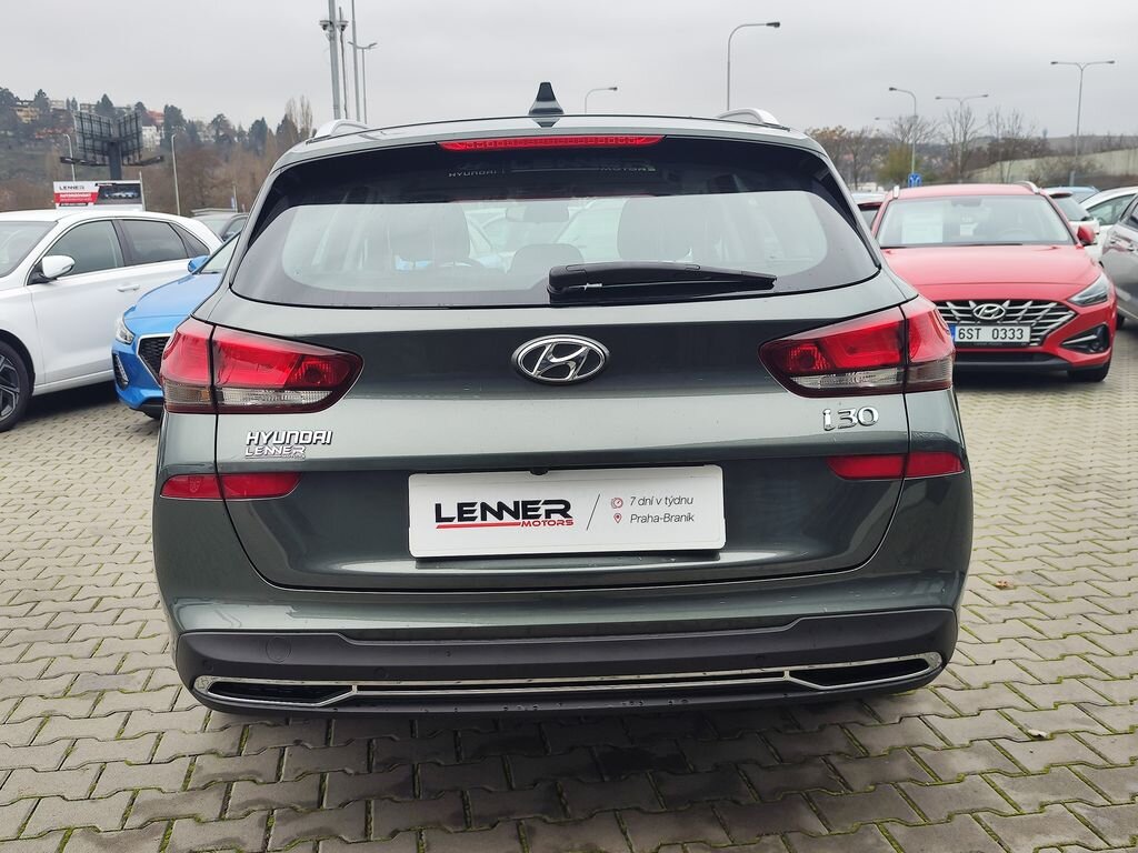 Hyundai i30 Kombi 998,0 88 kw
