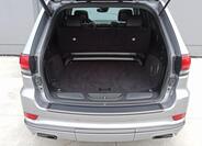 Jeep Grand Cherokee 9