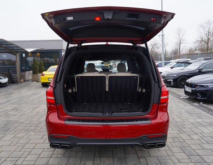 Mercedes-Benz GLS SUV 3,0 l 190 kw